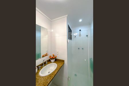 Apartamento à venda com 107m², 3 quartos e 2 vagasBanheiro