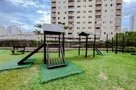 Apartamento à venda com 107m², 3 quartos e 2 vagas Apartamento à venda com 107m², 3 quartos e 2 vagasÁrea comum - Playground