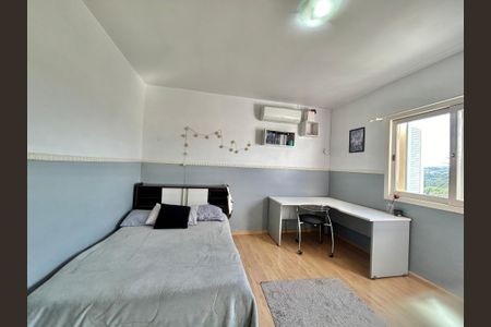 Casa à venda com 290m², 3 quartos e 3 vagasQuarto 3