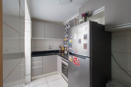 Apartamento à venda com 58m², 2 quartos e sem vagaCozinha e Área de Serviço