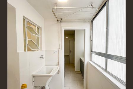 Apartamento à venda com 76m², 2 quartos e 1 vagaÁrea de Serviço
