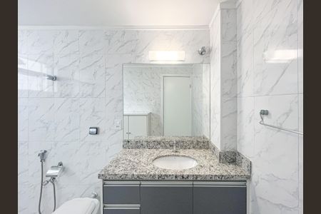 Apartamento à venda com 76m², 2 quartos e 1 vagaBanheiro