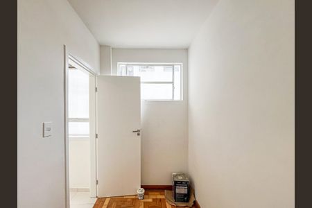 Apartamento à venda com 76m², 2 quartos e 1 vagaQuarto de Serviço