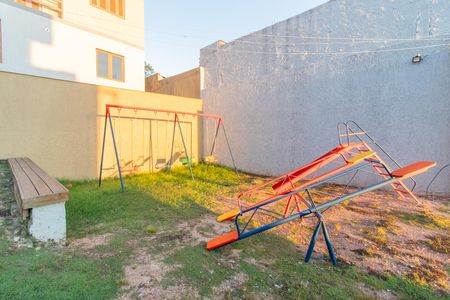 Casa de condomínio à venda com 130m², 2 quartos e 2 vagasÁrea comum - Playground