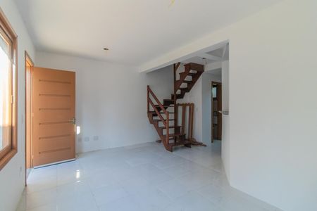 Casa de condomínio à venda com 130m², 2 quartos e 2 vagasSala