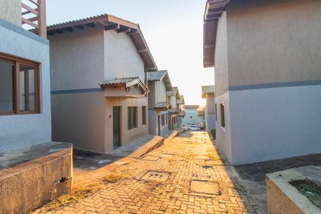 Casa à venda com 130m², 2 quartos e 2 vagas Casa à venda com 130m², 2 quartos e 2 vagasÁrea comum