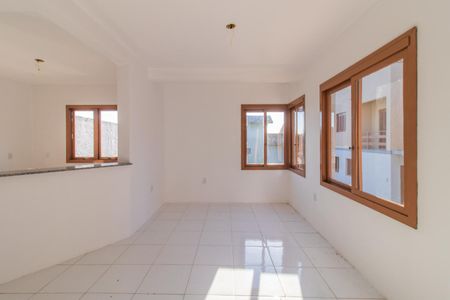 Casa à venda com 130m², 2 quartos e 2 vagas Casa à venda com 130m², 2 quartos e 2 vagasSala