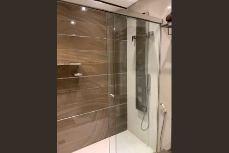 Apartamento à venda com 155m², 3 quartos e 3 vagasBanheiro da Suíte