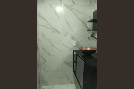 Apartamento para alugar com 37m², 2 quartos e sem vaga Apartamento para alugar com 37m², 2 quartos e sem vagaBanheiro