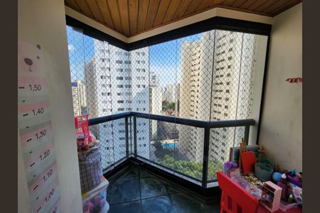 Apartamento para alugar com 65m², 2 quartos e 1 vagaVaranda