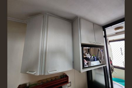 Apartamento para alugar com 65m², 2 quartos e 1 vagaCozinha