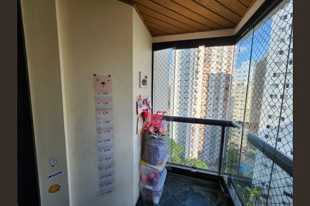 Apartamento para alugar com 65m², 2 quartos e 1 vagaVaranda