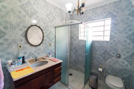 Casa à venda com 215m², 4 quartos e 2 vagasBanheiro Social