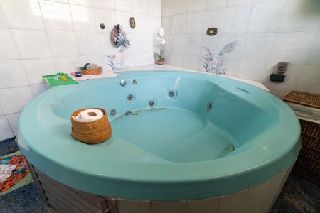 Casa à venda com 215m², 4 quartos e 2 vagasBanheiro da Suíte 