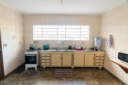 Casa à venda com 215m², 4 quartos e 2 vagasCozinha