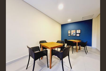 Apartamento à venda com 36m², 2 quartos e sem vagaÁrea comum