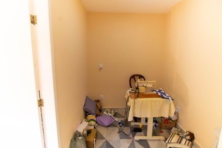 Casa à venda com 300m², 5 quartos e 3 vagas Casa à venda com 300m², 5 quartos e 3 vagasSuíte Externa