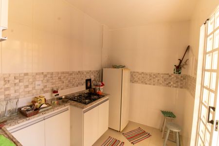 Casa à venda com 300m², 5 quartos e 3 vagas Casa à venda com 300m², 5 quartos e 3 vagasCozinha 2