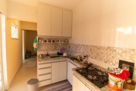 Casa à venda com 300m², 5 quartos e 3 vagas Casa à venda com 300m², 5 quartos e 3 vagasCozinha 2