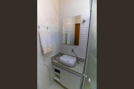 Casa à venda com 300m², 5 quartos e 3 vagas Casa à venda com 300m², 5 quartos e 3 vagasBanheiro da Suíte 1