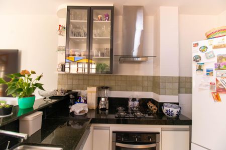 Casa à venda com 300m², 5 quartos e 3 vagas Casa à venda com 300m², 5 quartos e 3 vagasCozinha