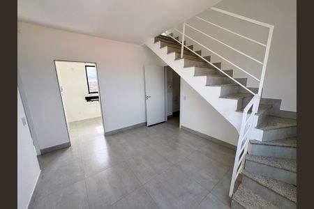 Apartamento à venda com 112m², 2 quartos e 1 vaga Apartamento à venda com 112m², 2 quartos e 1 vagaSala
