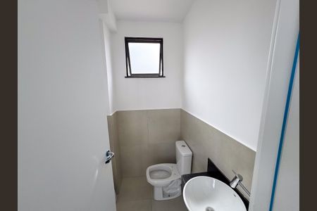 Apartamento à venda com 112m², 2 quartos e 1 vaga Apartamento à venda com 112m², 2 quartos e 1 vagaBanheiro de Serviço