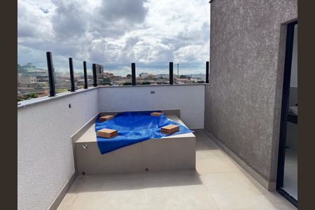 Apartamento à venda com 112m², 2 quartos e 1 vaga Apartamento à venda com 112m², 2 quartos e 1 vagaCobertura