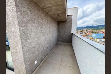 Apartamento à venda com 112m², 2 quartos e 1 vaga Apartamento à venda com 112m², 2 quartos e 1 vagaCobertura