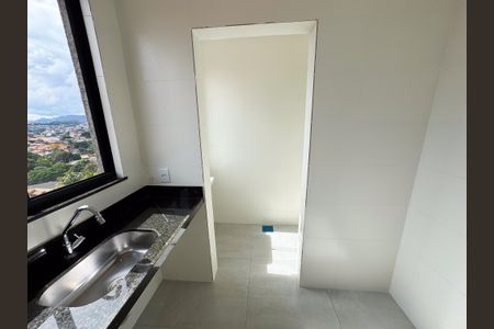 Apartamento à venda com 112m², 2 quartos e 1 vaga Apartamento à venda com 112m², 2 quartos e 1 vagaCozinha