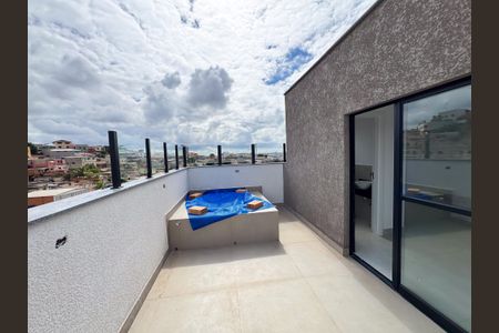 Apartamento à venda com 112m², 2 quartos e 1 vaga Apartamento à venda com 112m², 2 quartos e 1 vagaCobertura