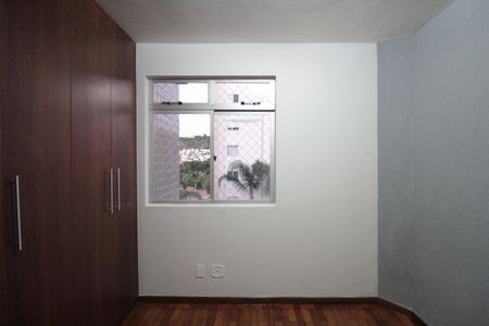 Apartamento à venda com 98m², 3 quartos e 2 vagasQuarto 2