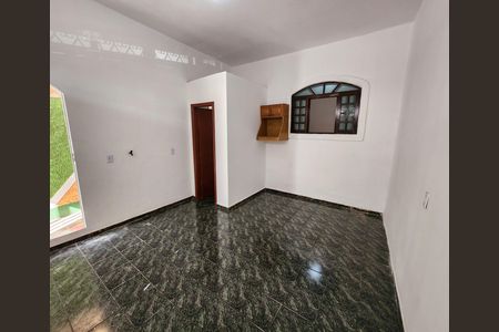 Casa para alugar com 160m², 4 quartos e 1 vaga Casa para alugar com 160m², 4 quartos e 1 vagaGaragem
