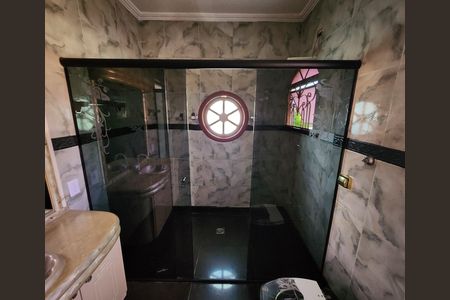 Casa para alugar com 160m², 4 quartos e 1 vaga Casa para alugar com 160m², 4 quartos e 1 vagaBanheiro da Suíte 1