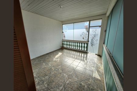 Casa para alugar com 160m², 4 quartos e 1 vaga Casa para alugar com 160m², 4 quartos e 1 vagaVaranda do Quarto 1