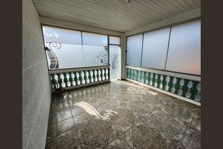 Casa para alugar com 160m², 4 quartos e 1 vaga Casa para alugar com 160m², 4 quartos e 1 vagaVaranda do Quarto 1