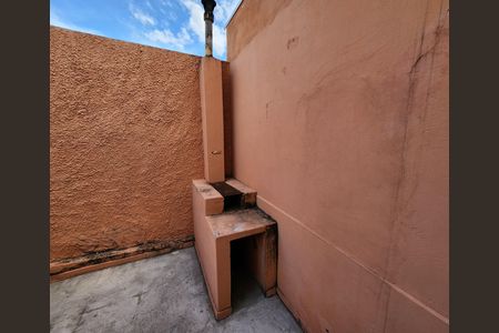 Casa para alugar com 160m², 4 quartos e 1 vaga Casa para alugar com 160m², 4 quartos e 1 vagaLavanderia
