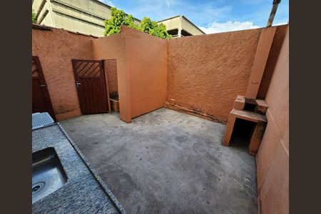 Casa para alugar com 160m², 4 quartos e 1 vaga Casa para alugar com 160m², 4 quartos e 1 vagaLavanderia