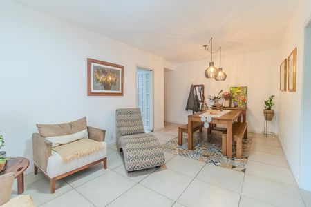 Apartamento à venda com 102m², 3 quartos e sem vagaSala