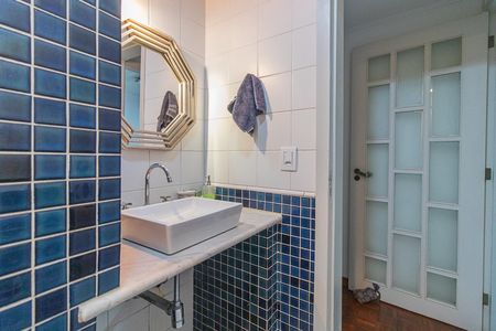 Apartamento à venda com 102m², 3 quartos e sem vagaBanheiro Social