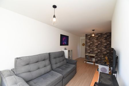 Sala de apartamento para alugar com 3 quartos, 59m² em Santa Cândida, Curitiba