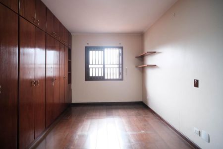 Casa à venda com 380m², 4 quartos e 4 vagasSuíte 1