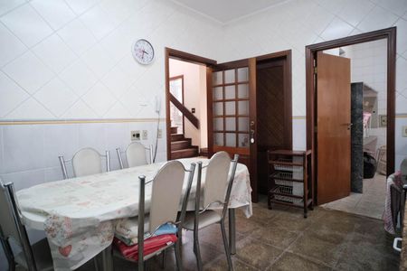 Casa à venda com 380m², 4 quartos e 4 vagasCozinha