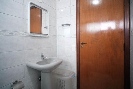 Casa à venda com 380m², 4 quartos e 4 vagasBanheiro 1