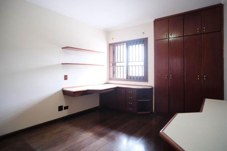 Casa à venda com 380m², 4 quartos e 4 vagasQuarto 1