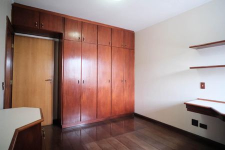 Casa à venda com 380m², 4 quartos e 4 vagasQuarto 1