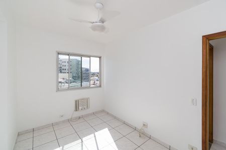Apartamento à venda com 65m², 2 quartos e 1 vagaQuarto 2
