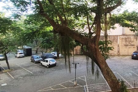 Apartamento à venda com 60m², 2 quartos e 1 vaga Apartamento à venda com 60m², 2 quartos e 1 vagaVista do Quarto 2