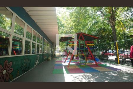 Apartamento à venda com 60m², 2 quartos e 1 vaga Apartamento à venda com 60m², 2 quartos e 1 vagaÁrea comum - Playground