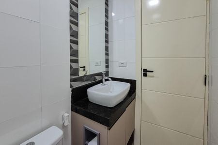 Apartamento à venda com 45m², 2 quartos e 1 vaga Apartamento à venda com 45m², 2 quartos e 1 vagaBanheiro Social